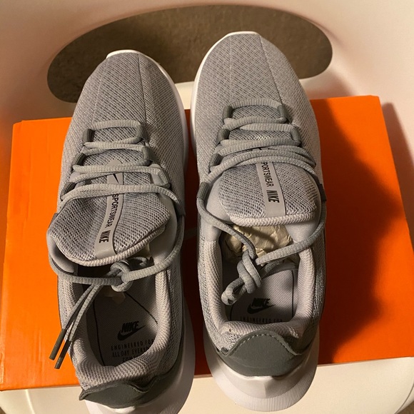 Nike Runners - Picture 4 of 4